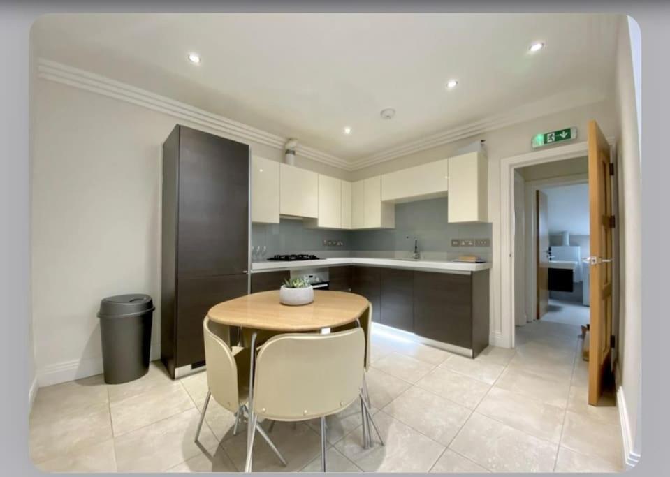 Luxury 4-Bed Apartment With Balcony & Garden, Near Emirates Stadium, 15 Mins To Central London Eksteriør billede